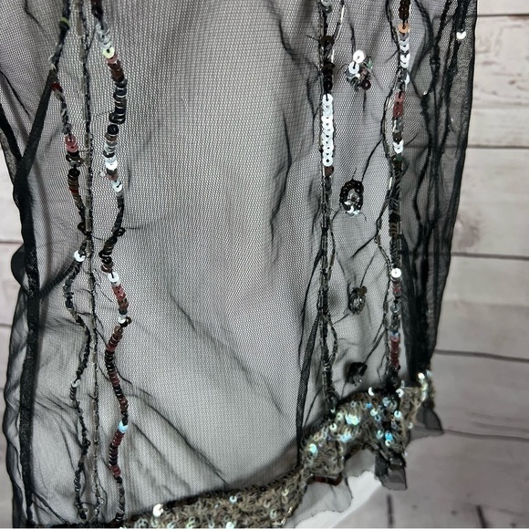 SHEER black embroidered sleeveless top SZ M/L - Picture 4 of 5